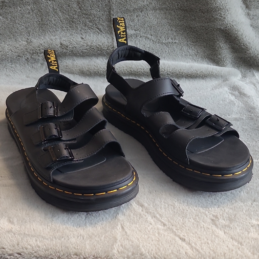 Dr. Martens Soloman Mens Sandels Size 13